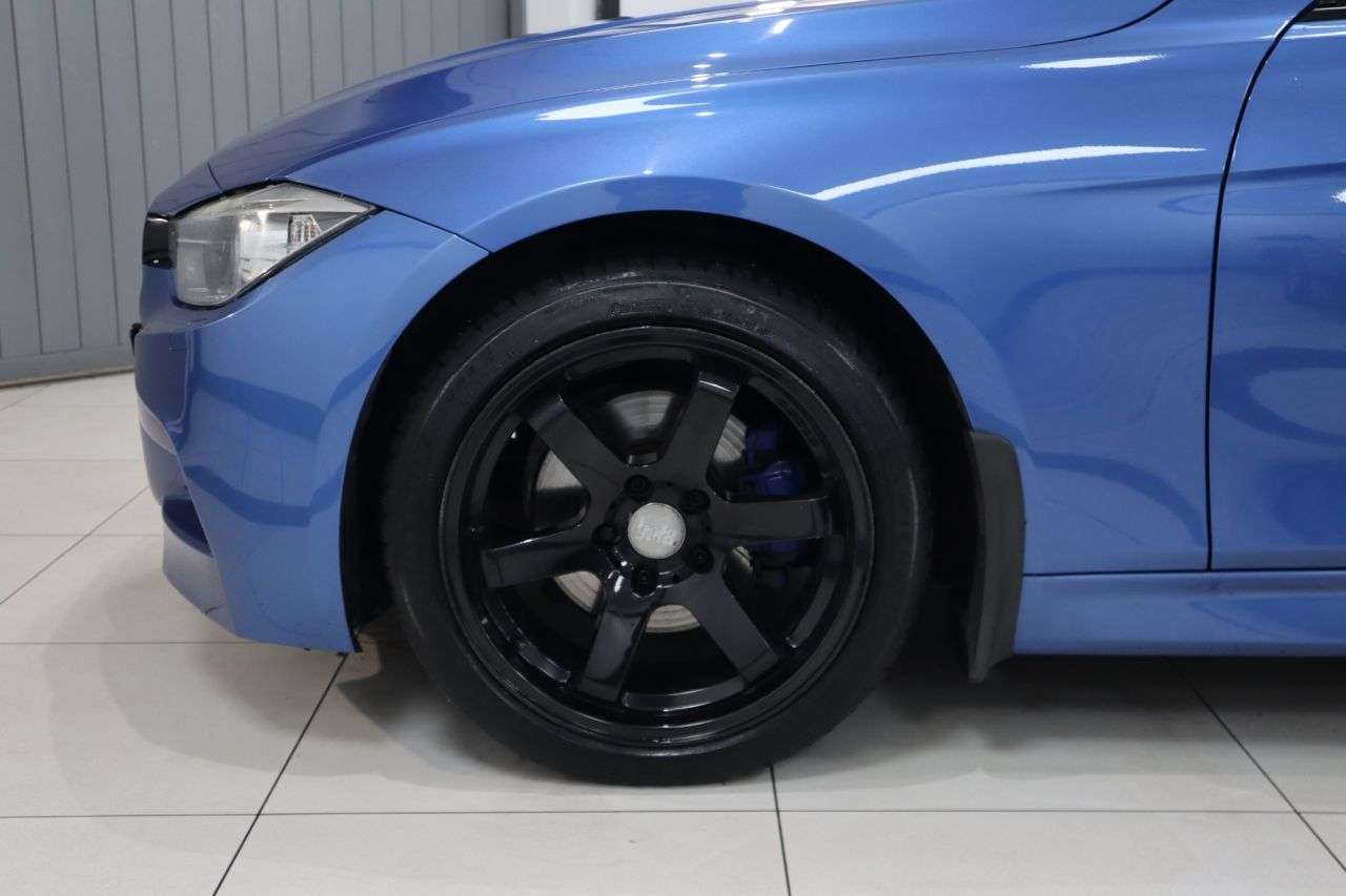 A 2012 BMW 3 SERIES 2.0 320d M Sport Saloon 4dr Diesel Manual Euro 5 (s/s) (184 ps) BE QUICK GE A 2012 BMW 3 SERIES 2.0 320d M Sport Saloon 4dr Diesel Manual Euro 5 (s/s) (184 ps) BE QUICK GE