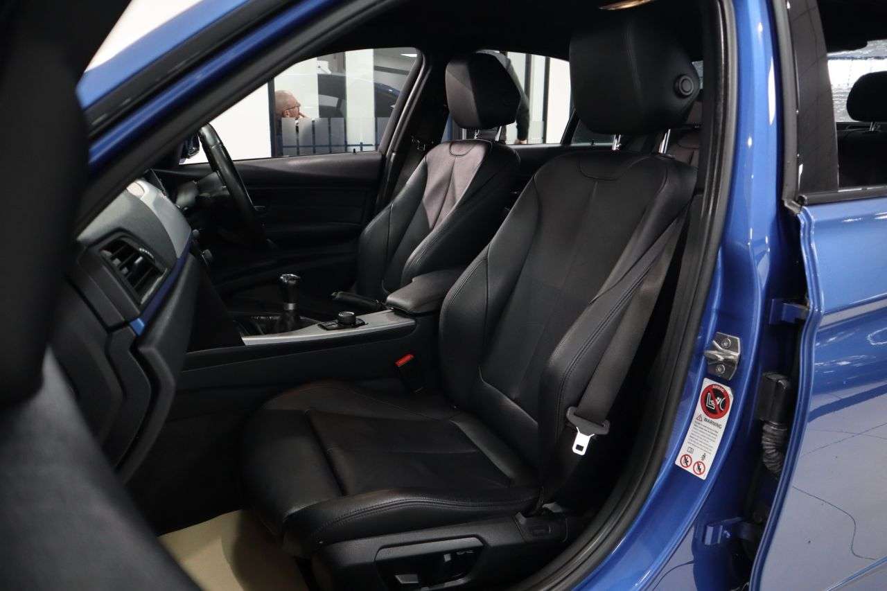 2012 BMW 3 SERIES 2012 BMW 3 SERIES