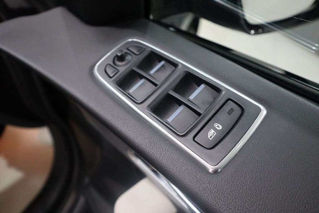 2019 JAGUAR F-PACE 2019 JAGUAR F-PACE