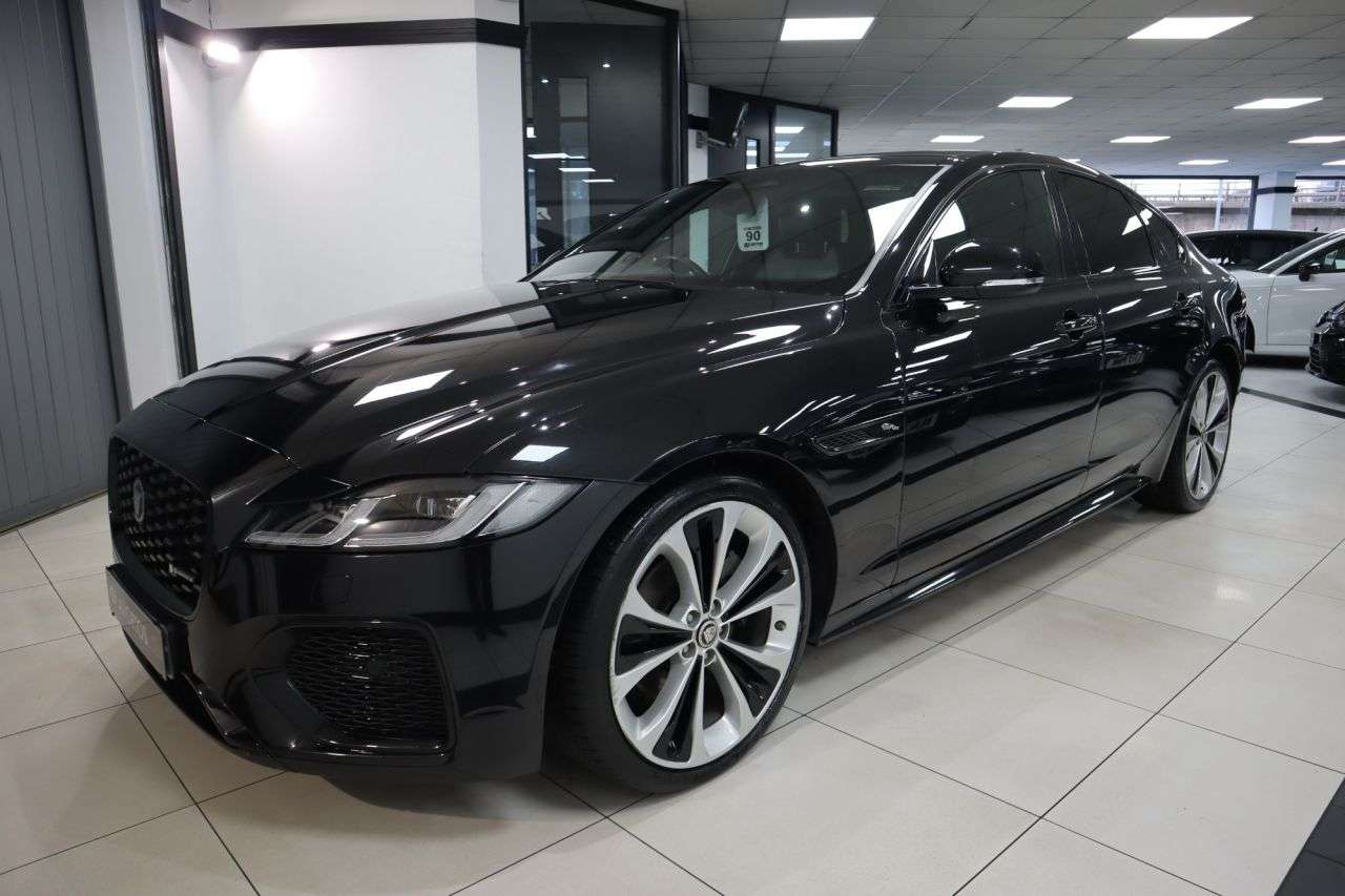 A 2023 JAGUAR XF 2.0 D200 MHEV R-Dynamic HSE Saloon 4dr Diesel Auto Euro 6 (s/s) (204 ps) IN A 2023 JAGUAR XF 2.0 D200 MHEV R-Dynamic HSE Saloon 4dr Diesel Auto Euro 6 (s/s) (204 ps) IN