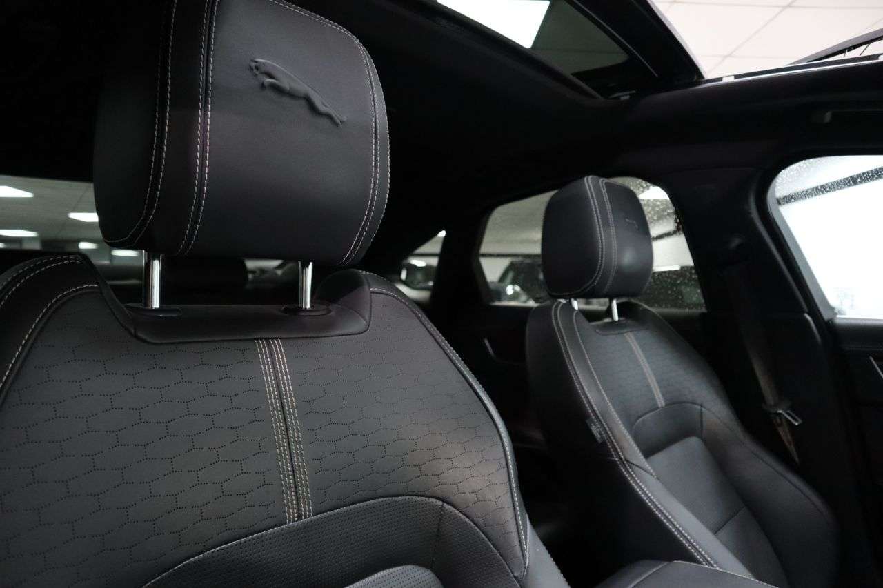 A 2023 JAGUAR XF 2.0 D200 MHEV R-Dynamic HSE Saloon 4dr Diesel Auto Euro 6 (s/s) (204 ps) IN A 2023 JAGUAR XF 2.0 D200 MHEV R-Dynamic HSE Saloon 4dr Diesel Auto Euro 6 (s/s) (204 ps) IN