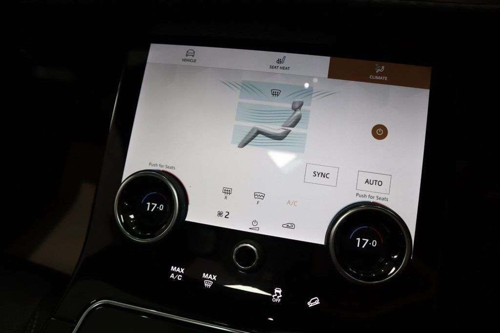 2021 LAND ROVER RANGE ROVER VELAR 2021 LAND ROVER RANGE ROVER VELAR