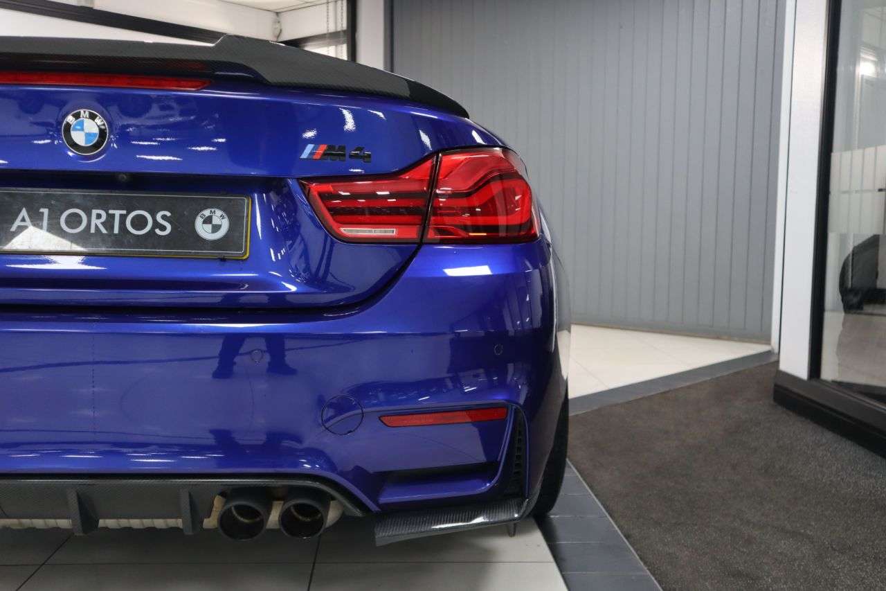 2018 BMW M4 2018 BMW M4