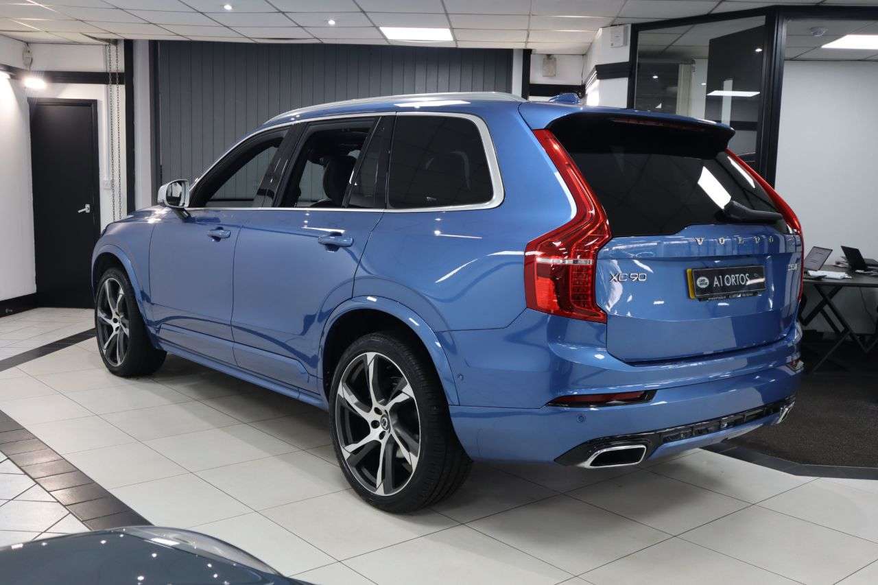 2019 VOLVO XC90 2019 VOLVO XC90