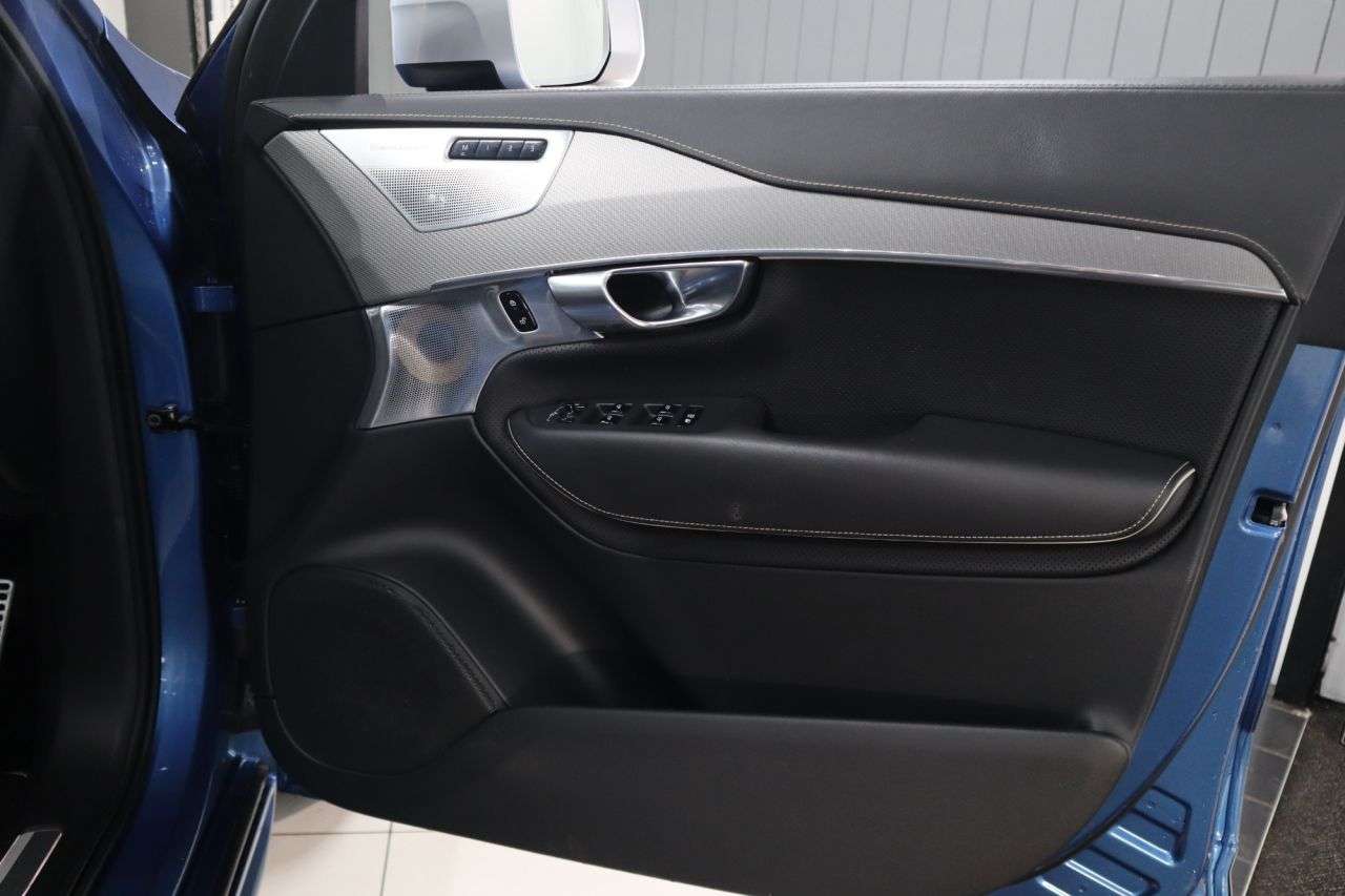 2019 VOLVO XC90 2019 VOLVO XC90