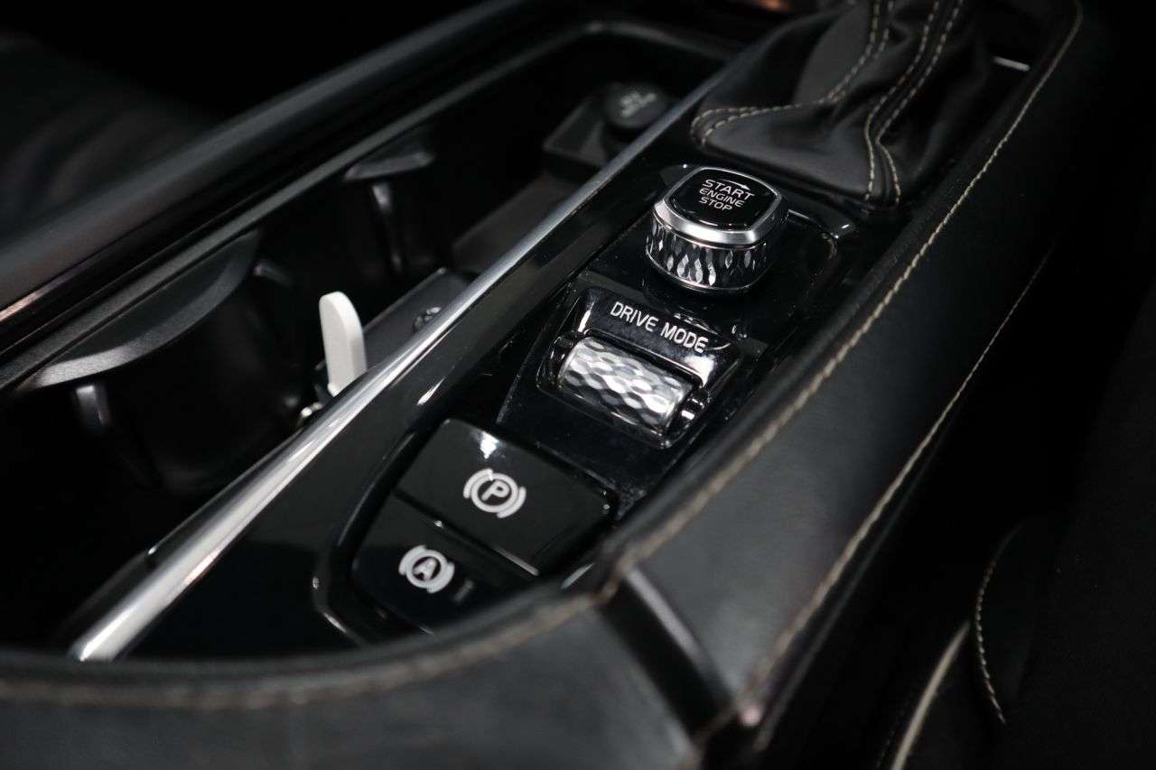 2019 VOLVO XC90 2019 VOLVO XC90