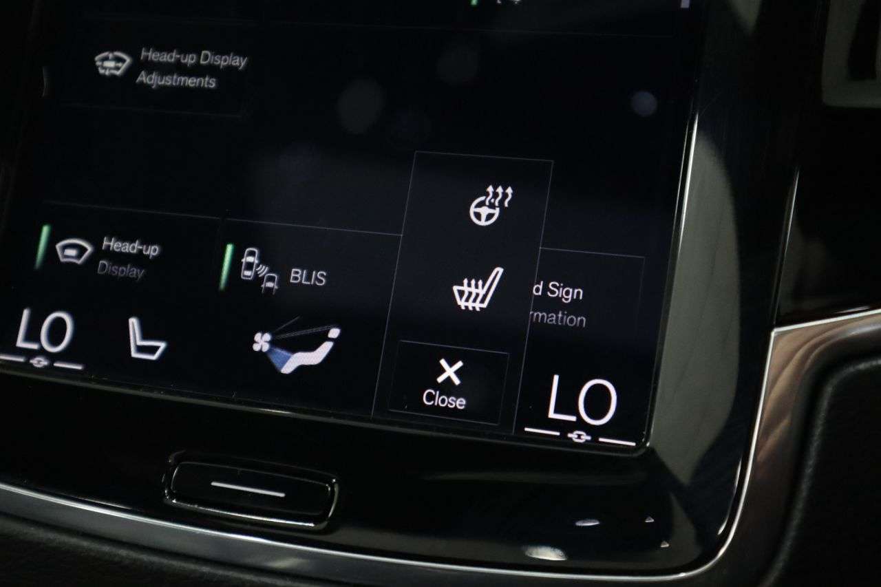 2019 VOLVO XC90 2019 VOLVO XC90