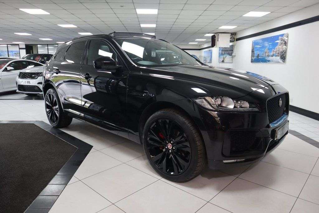 A 2017 JAGUAR F-PACE 3.0 V6 S SUV 5dr Petrol Auto AWD Euro 6 (s/s) (380 ps) VAT QUALIFYING, SIMP A 2017 JAGUAR F-PACE 3.0 V6 S SUV 5dr Petrol Auto AWD Euro 6 (s/s) (380 ps) VAT QUALIFYING, SIMP