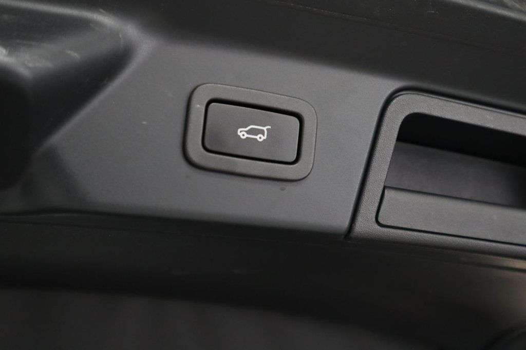 2020 LAND ROVER RANGE ROVER VELAR 2020 LAND ROVER RANGE ROVER VELAR