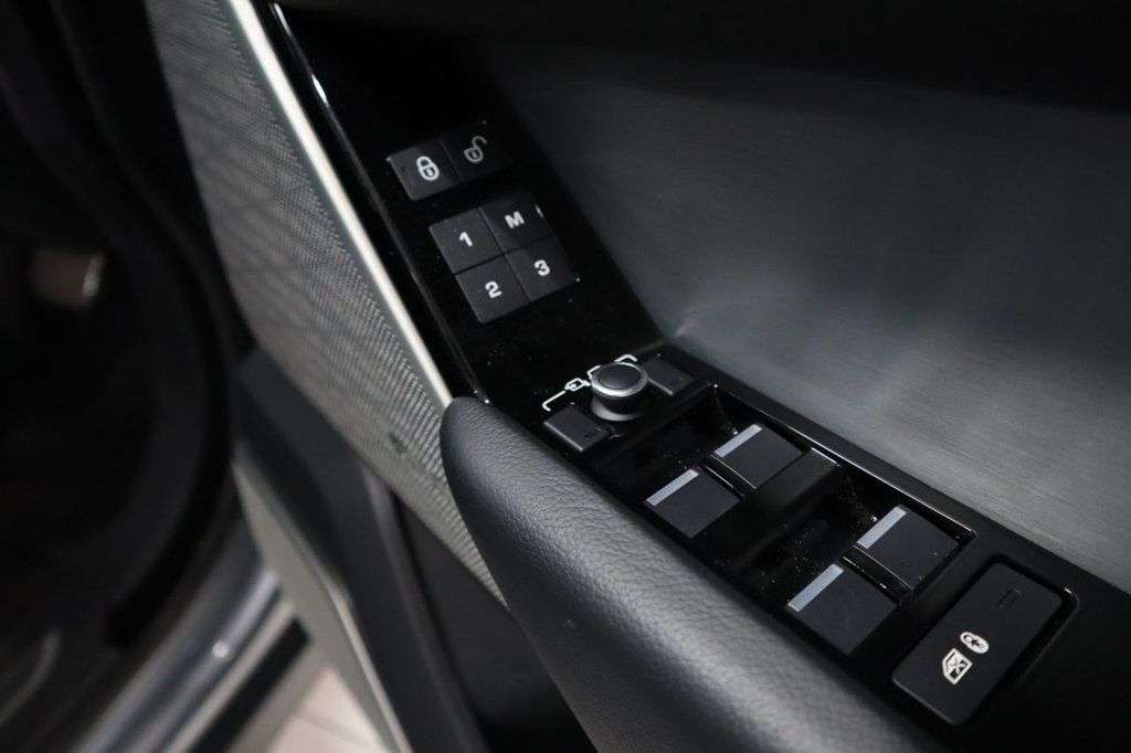 2020 LAND ROVER RANGE ROVER VELAR 2020 LAND ROVER RANGE ROVER VELAR