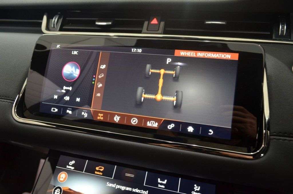 2019 LAND ROVER RANGE ROVER EVOQUE 2019 LAND ROVER RANGE ROVER EVOQUE