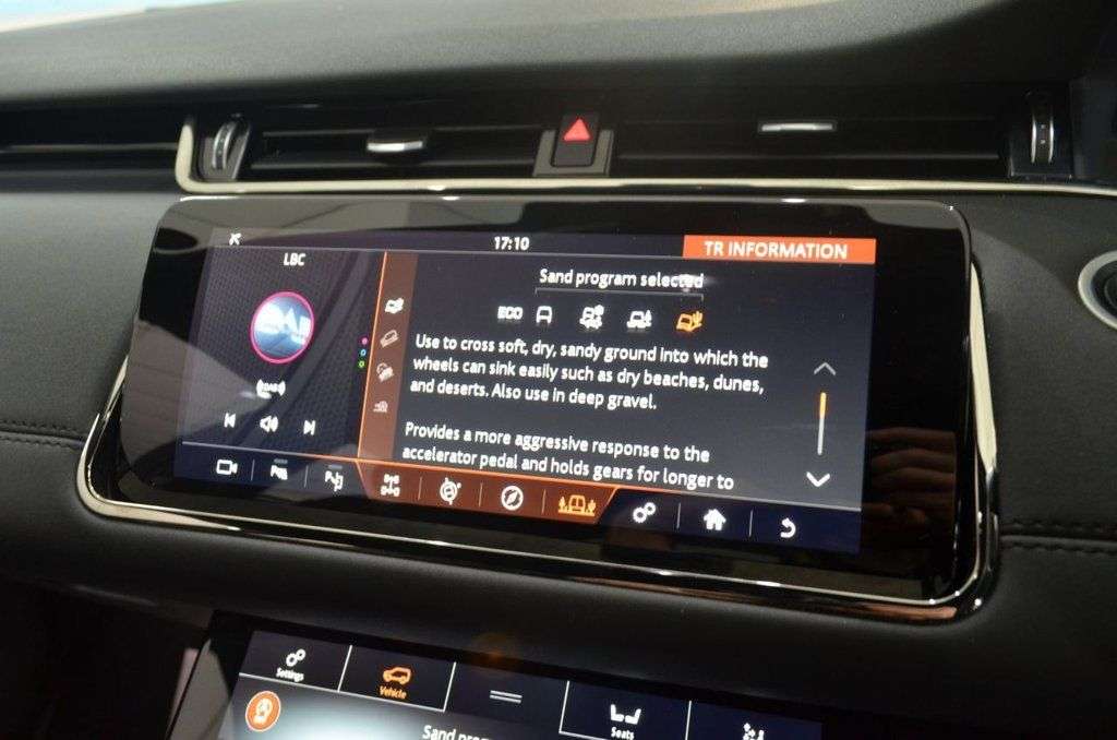 2019 LAND ROVER RANGE ROVER EVOQUE 2019 LAND ROVER RANGE ROVER EVOQUE