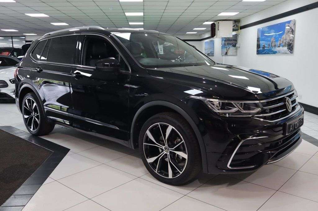 A 2022 VOLKSWAGEN TIGUAN ALLSPACE 1.5 TSI R-Line SUV 5dr Petrol DSG Euro 6 (s/s) (150 ps) 1 OWNER EXAMPLE, ST A 2022 VOLKSWAGEN TIGUAN ALLSPACE 1.5 TSI R-Line SUV 5dr Petrol DSG Euro 6 (s/s) (150 ps) 1 OWNER EXAMPLE, ST