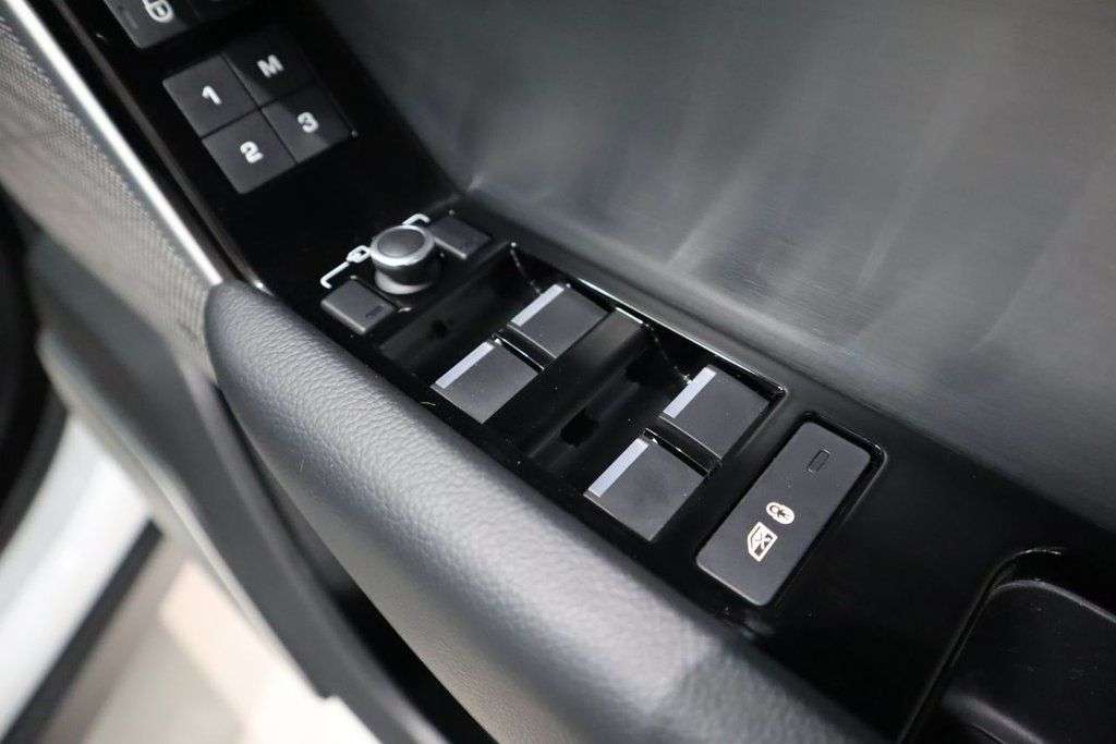 2019 LAND ROVER RANGE ROVER VELAR 2019 LAND ROVER RANGE ROVER VELAR