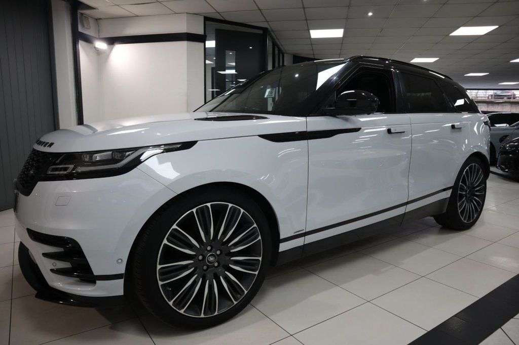 A 2019 LAND ROVER RANGE ROVER VELAR 2.0 D180 R-Dynamic SE SUV 5dr Diesel Auto 4WD Euro 6 (s/s) (180 ps) AMAZING A 2019 LAND ROVER RANGE ROVER VELAR 2.0 D180 R-Dynamic SE SUV 5dr Diesel Auto 4WD Euro 6 (s/s) (180 ps) AMAZING