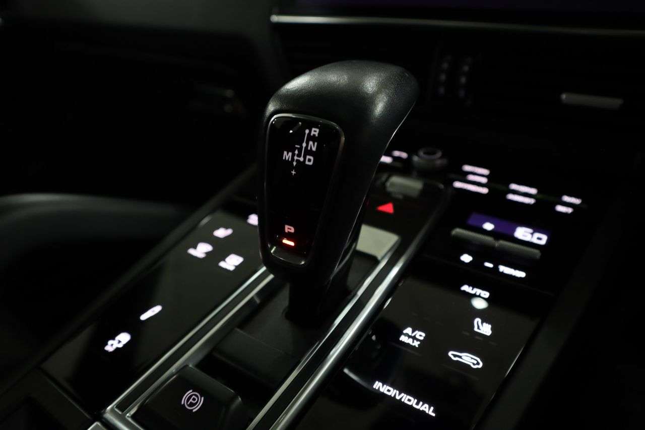 2021 PORSCHE CAYENNE 2021 PORSCHE CAYENNE