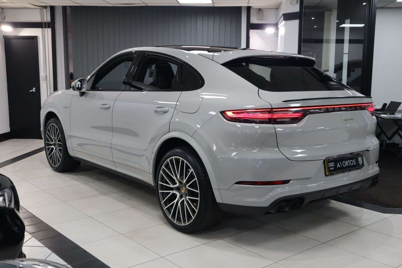 2021 PORSCHE CAYENNE 2021 PORSCHE CAYENNE
