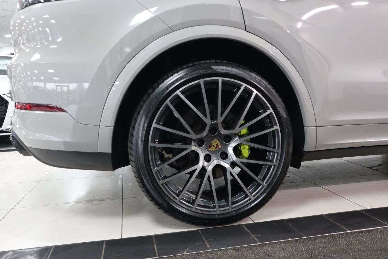 2021 PORSCHE CAYENNE 2021 PORSCHE CAYENNE