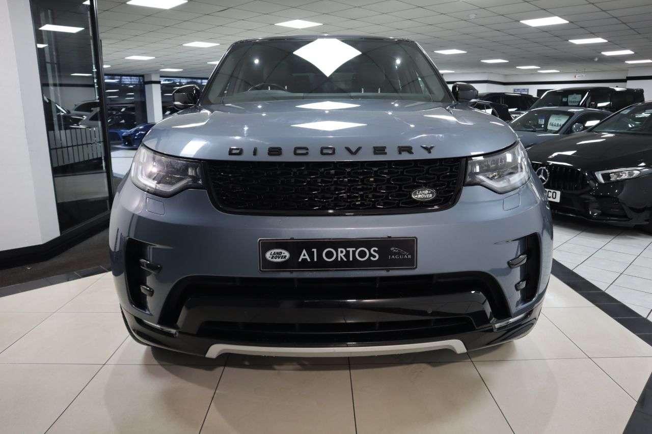 A 2020 LAND ROVER DISCOVERY 3.0 SD V6 HSE SUV 5dr Diesel Auto 4WD Euro 6 (s/s) (306 ps) STUNNING CONDIT A 2020 LAND ROVER DISCOVERY 3.0 SD V6 HSE SUV 5dr Diesel Auto 4WD Euro 6 (s/s) (306 ps) STUNNING CONDIT