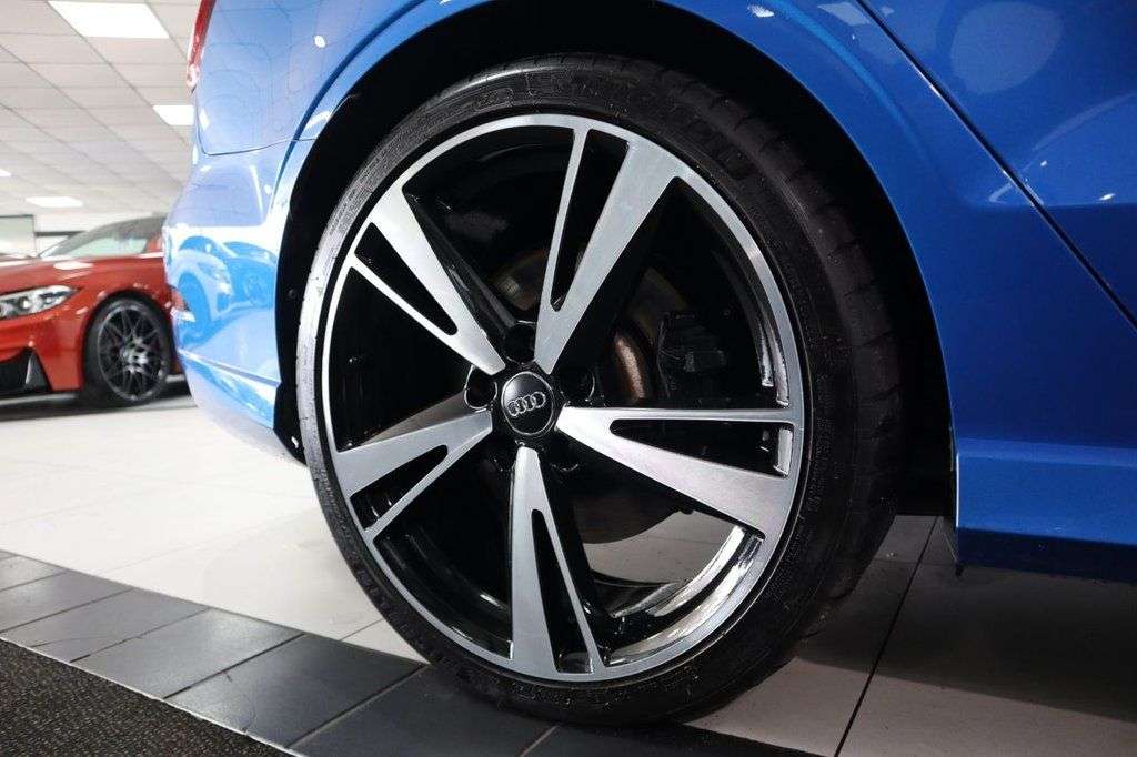 2019 AUDI RS3 2019 AUDI RS3