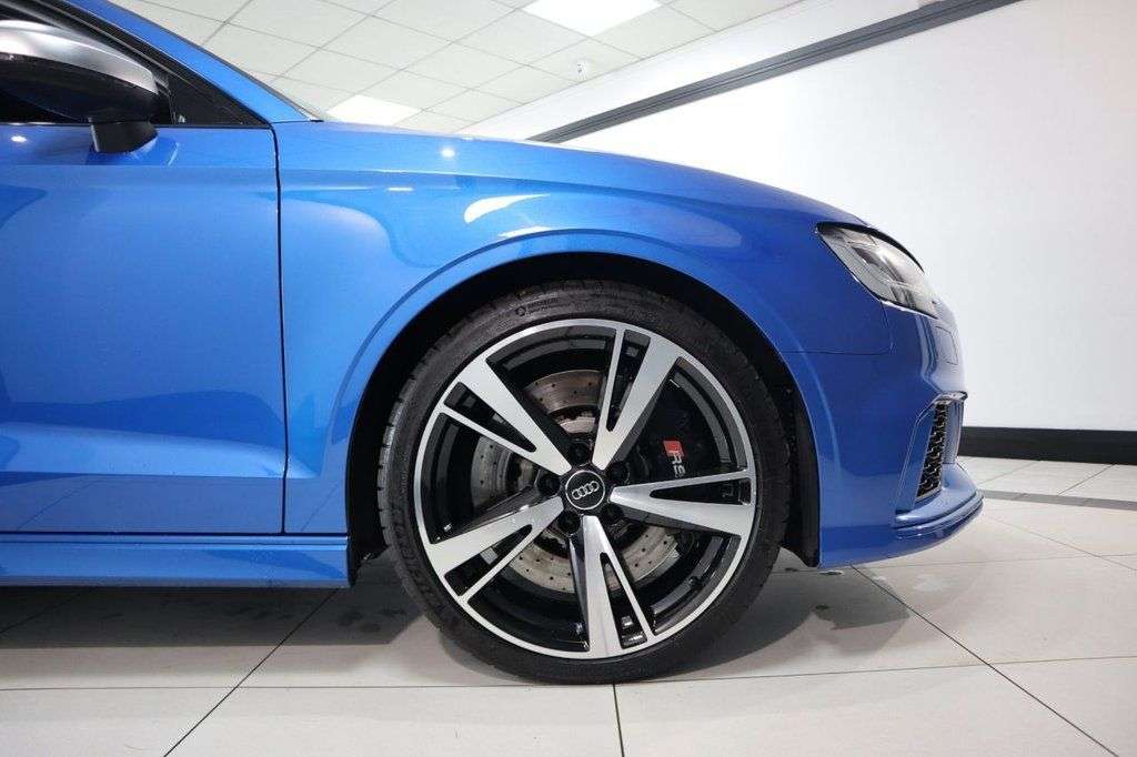 2019 AUDI RS3 2019 AUDI RS3