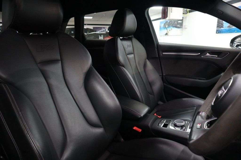 2019 AUDI RS3 2019 AUDI RS3