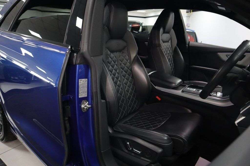 2020 AUDI SQ8 2020 AUDI SQ8