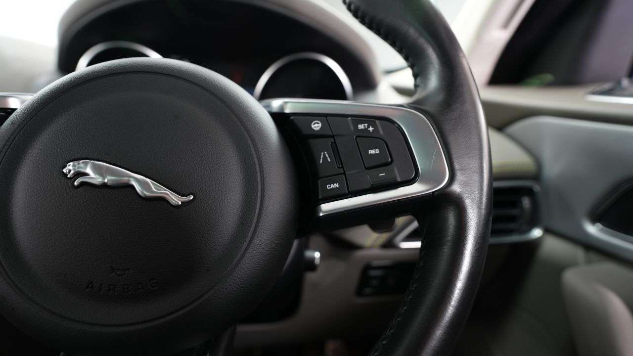 2020 JAGUAR F-PACE 2020 JAGUAR F-PACE