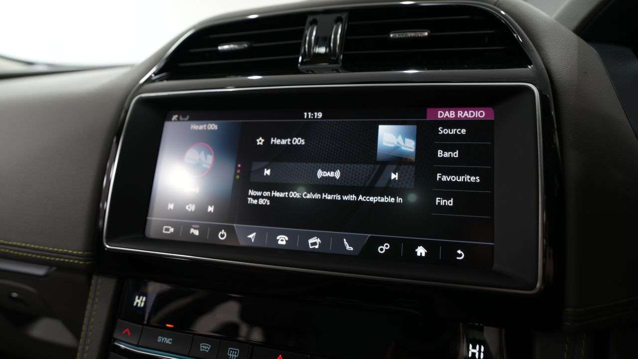 2020 JAGUAR F-PACE 2020 JAGUAR F-PACE