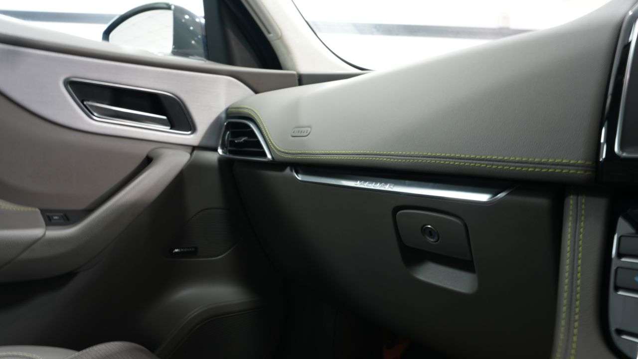 2020 JAGUAR F-PACE 2020 JAGUAR F-PACE