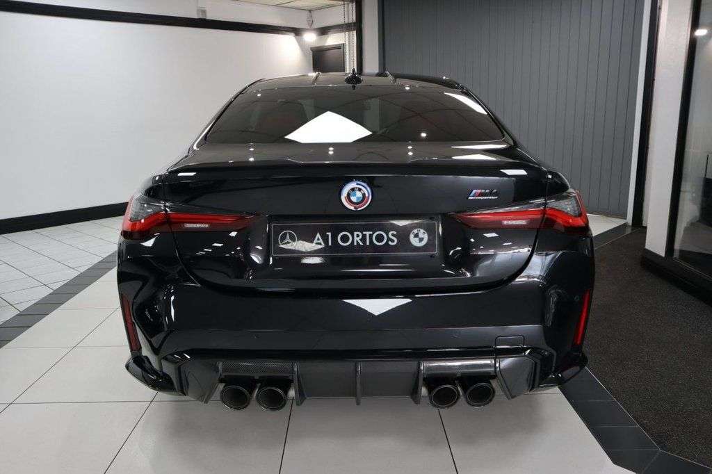 2023 BMW M4 2023 BMW M4