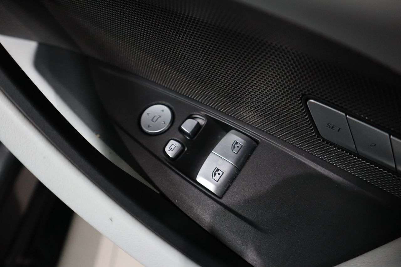 2023 BMW M4 2023 BMW M4