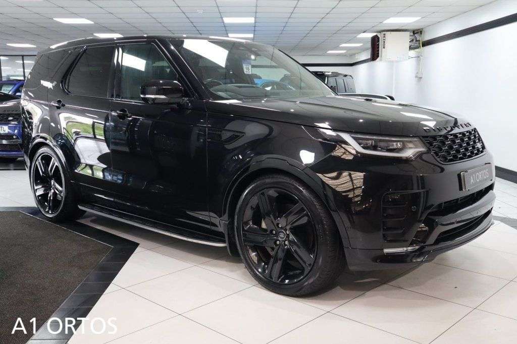 A 2021 LAND ROVER DISCOVERY 3.0 D300 MHEV R-Dynamic HSE SUV 5dr Diesel Auto 4WD Euro 6 (s/s) (300 ps) 1 A 2021 LAND ROVER DISCOVERY 3.0 D300 MHEV R-Dynamic HSE SUV 5dr Diesel Auto 4WD Euro 6 (s/s) (300 ps) 1