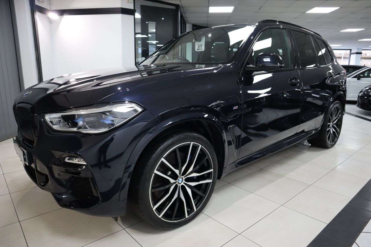 A 2021 BMW X5 3.0 45e 24kWh M Sport SUV 5dr Petrol Plug-in Hybrid Auto xDrive Euro 6 (s/s A 2021 BMW X5 3.0 45e 24kWh M Sport SUV 5dr Petrol Plug-in Hybrid Auto xDrive Euro 6 (s/s