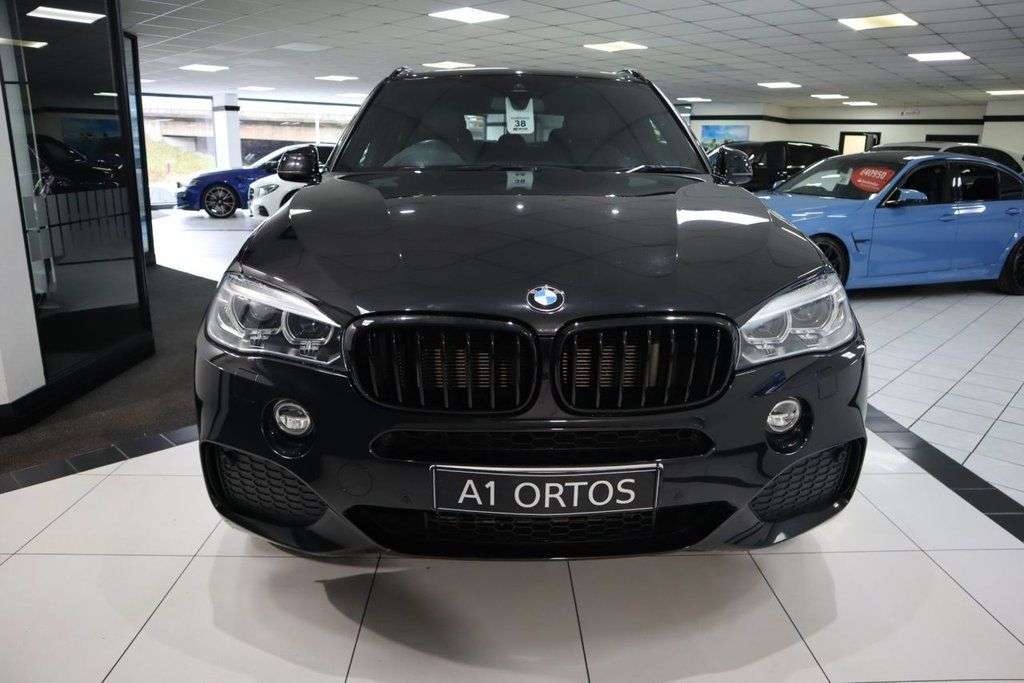 A 2017 BMW X5 3.0 40d M Sport (7 Seats) SUV 5dr Diesel Auto xDrive Euro 6 (s/s) (313 ps) A 2017 BMW X5 3.0 40d M Sport (7 Seats) SUV 5dr Diesel Auto xDrive Euro 6 (s/s) (313 ps)