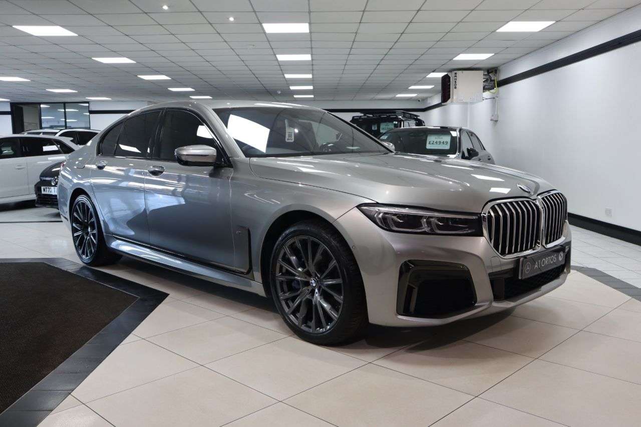 A 2020 BMW 7 SERIES 3.0 730d M Sport Saloon 4dr Diesel Auto xDrive Euro 6 (s/s) (265 ps) LCI UP A 2020 BMW 7 SERIES 3.0 730d M Sport Saloon 4dr Diesel Auto xDrive Euro 6 (s/s) (265 ps) LCI UP