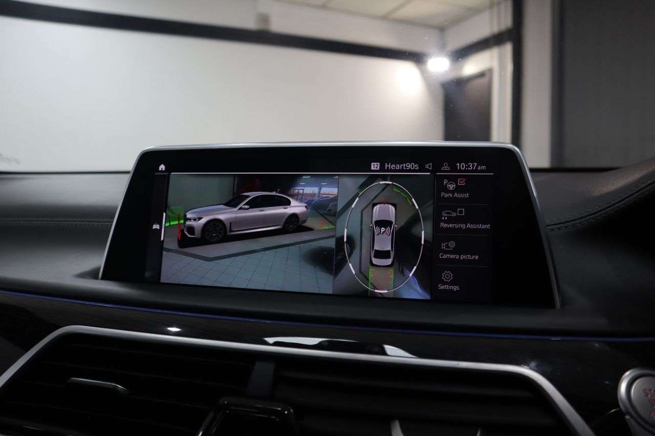 A 2020 BMW 7 SERIES 3.0 730d M Sport Saloon 4dr Diesel Auto xDrive Euro 6 (s/s) (265 ps) LCI UP A 2020 BMW 7 SERIES 3.0 730d M Sport Saloon 4dr Diesel Auto xDrive Euro 6 (s/s) (265 ps) LCI UP