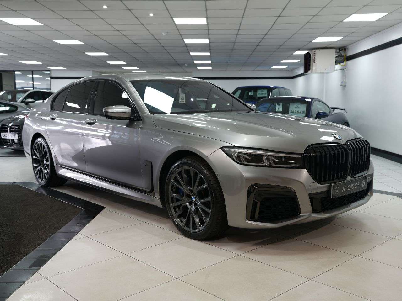 A 2020 BMW 7 SERIES 3.0 730d M Sport Saloon 4dr Diesel Auto xDrive Euro 6 (s/s) (265 ps) LCI UP A 2020 BMW 7 SERIES 3.0 730d M Sport Saloon 4dr Diesel Auto xDrive Euro 6 (s/s) (265 ps) LCI UP