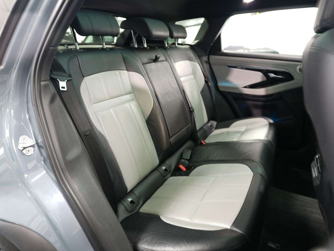 2019 LAND ROVER RANGE ROVER EVOQUE 2019 LAND ROVER RANGE ROVER EVOQUE