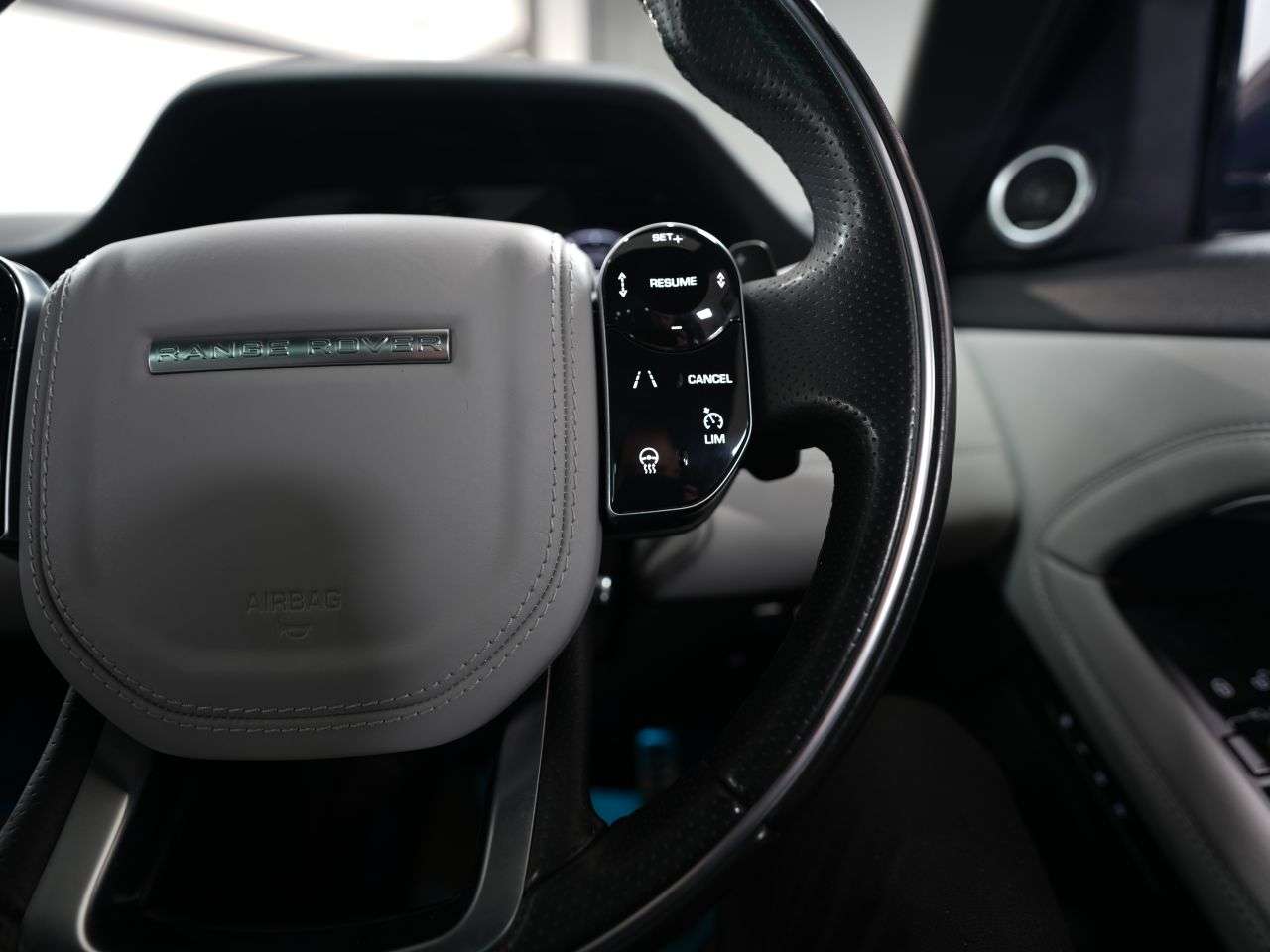 2019 LAND ROVER RANGE ROVER EVOQUE 2019 LAND ROVER RANGE ROVER EVOQUE