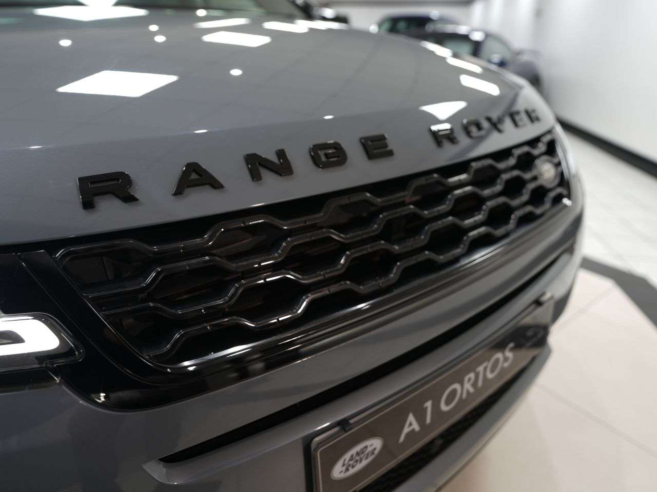 2019 LAND ROVER RANGE ROVER EVOQUE 2019 LAND ROVER RANGE ROVER EVOQUE