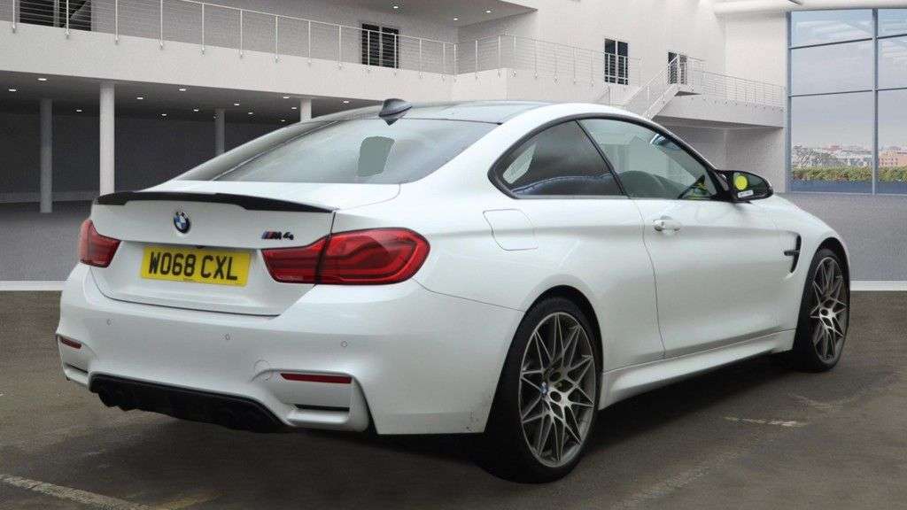 2018 BMW M4 2018 BMW M4