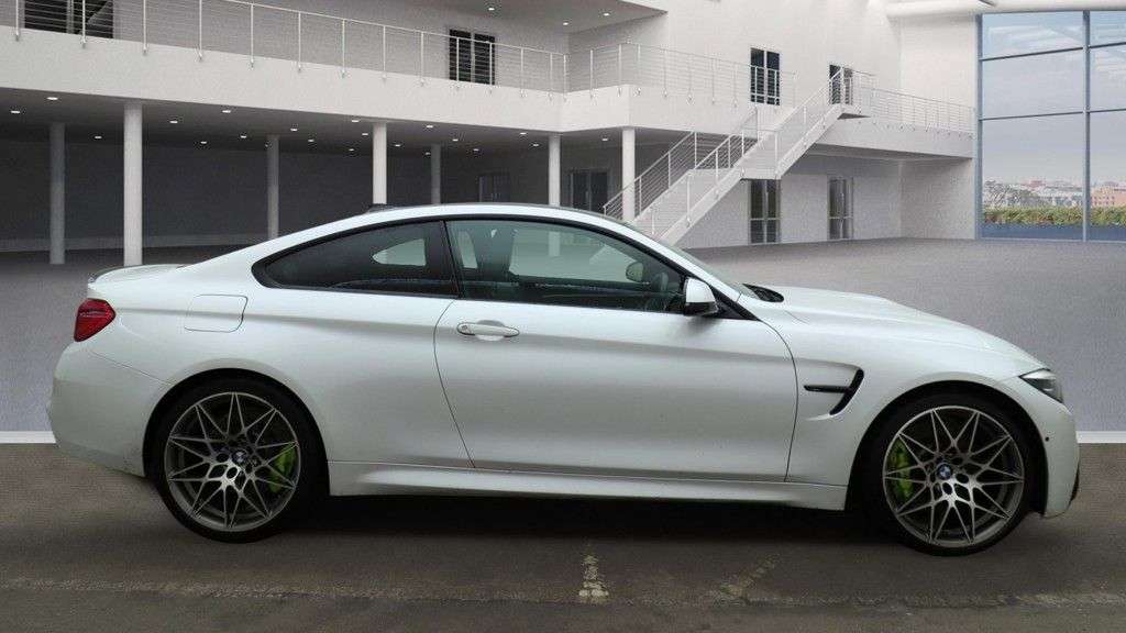 2018 BMW M4 2018 BMW M4