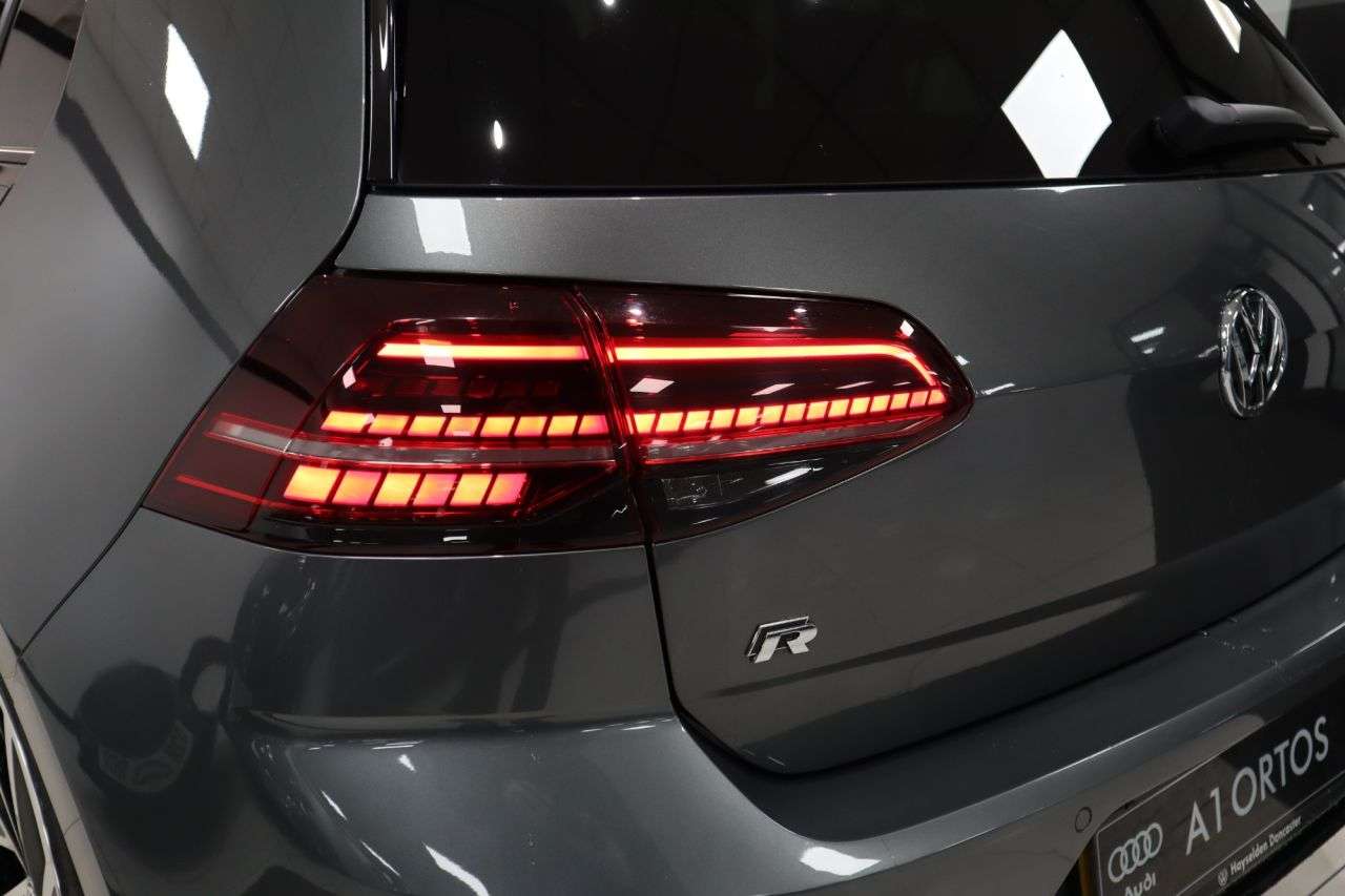 2020 VOLKSWAGEN GOLF 2020 VOLKSWAGEN GOLF