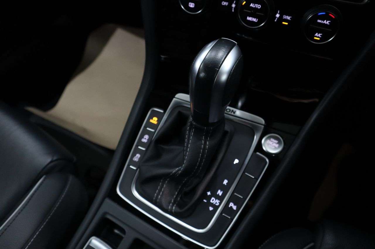 2020 VOLKSWAGEN GOLF 2020 VOLKSWAGEN GOLF