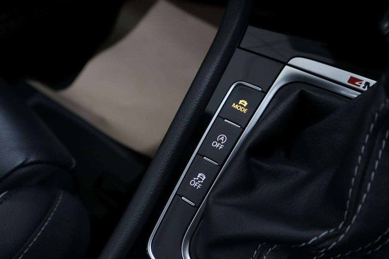 2020 VOLKSWAGEN GOLF 2020 VOLKSWAGEN GOLF