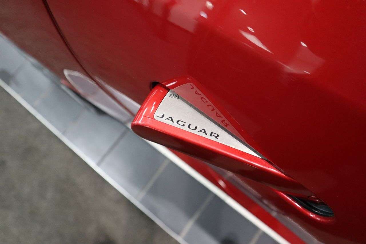 2013 JAGUAR F-TYPE 2013 JAGUAR F-TYPE