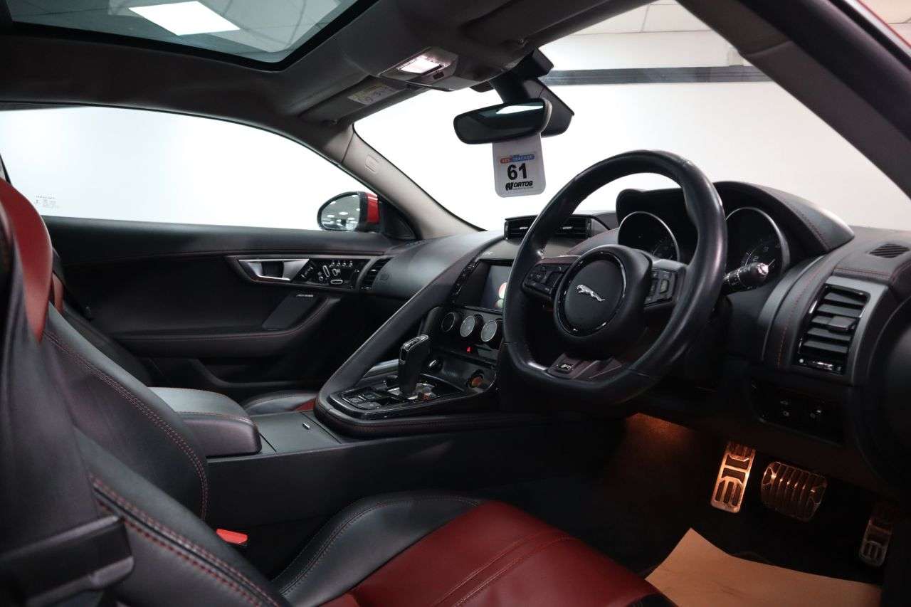 2013 JAGUAR F-TYPE 2013 JAGUAR F-TYPE