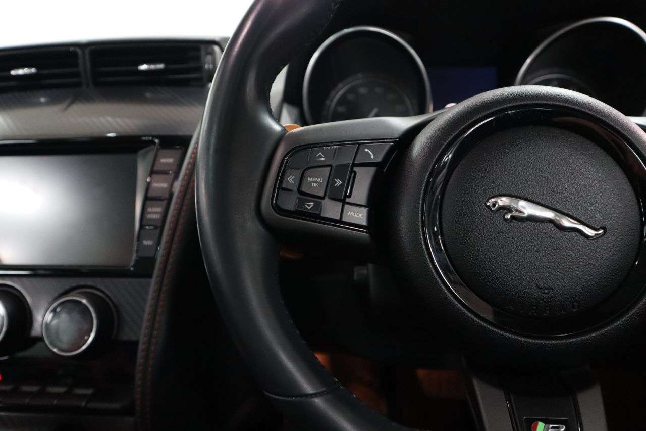 2013 JAGUAR F-TYPE 2013 JAGUAR F-TYPE