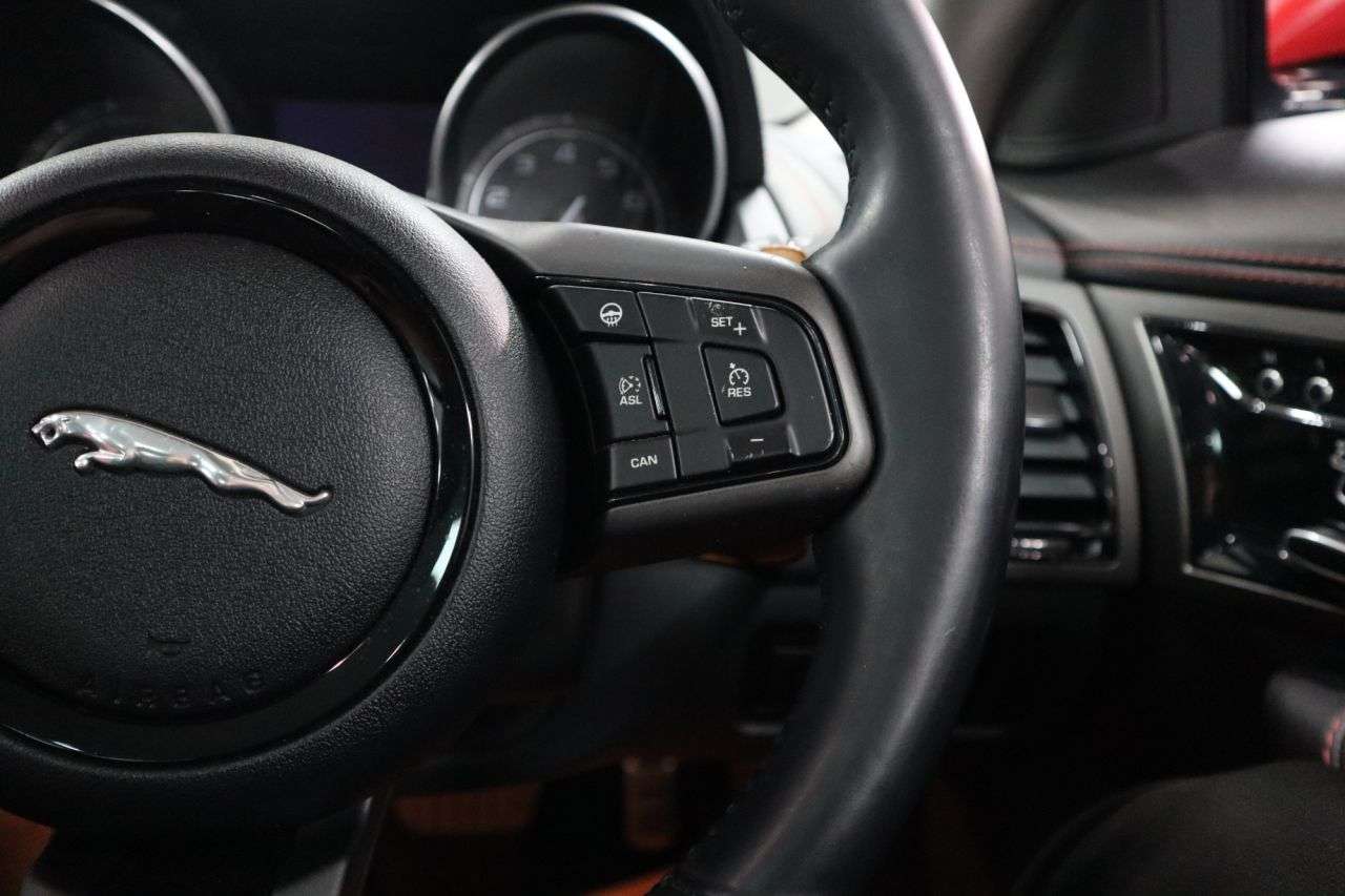 2013 JAGUAR F-TYPE 2013 JAGUAR F-TYPE